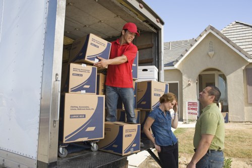 Local transfer station handling mixed recyclable waste