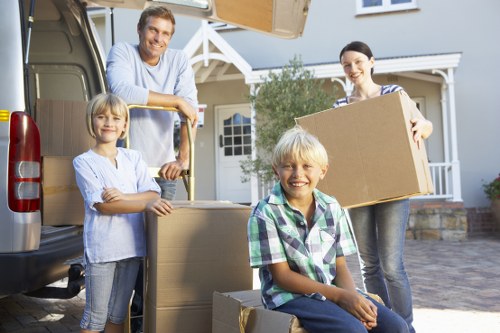 Residential and commercial moving support in Battersea